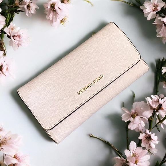 Michael Kors Jet Set Trifold Wallet - Picture 1 of 7
